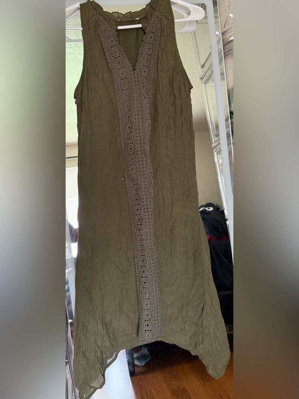 Olive Green Sleeveless Lace-Trim Tunic Top - Women